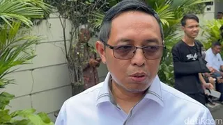 Penjelasan Pemerintah Terkait Fenomena Pagar Tinggi di Pusat Perbelanjaan
