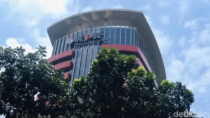KPK Terbitkan Sprindik Baru Kasus Suap Ijon Proyek Bupati Bekasi Nonaktif Ade Kuswara Kunang