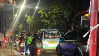Menyiasati Kemacetan di Simpang Hek Kramat Jati bagi Kurir dan Driver Online