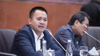 KRL Buatan INKA Masuk Bengkel, Anggota DPR, Ini Kereta Baru Lho