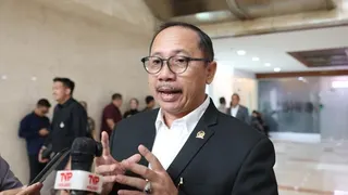 PJJ Dinilai Lindungi Siswa, DPR Ingatkan Penyesuaian Pola untuk Jaga Kualitas Belajar