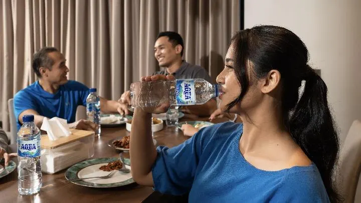 Enam Manfaat Minum Air Mineral untuk Menjaga Kesehatan Tubuh