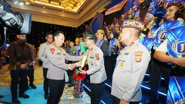 Kapolri Anugerahi Pemenang Apresiasi Kreasi Polri untuk Masyarakat