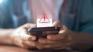 7 Mahasiswi Tertipu Tiket Bus di TikTok saat Soetta Terdampak Erupsi